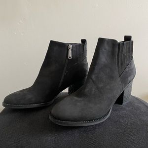 Blondo Noa Black Booties - 9.5